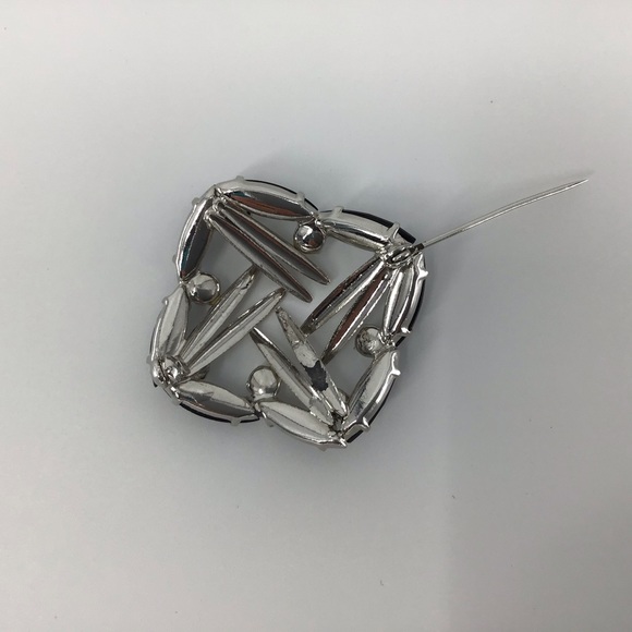 Vintage Rhinestone Brooch - Picture 7 of 13
